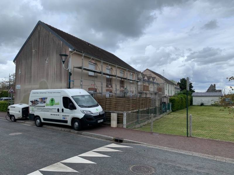 Décapage de façade d'un ensemble