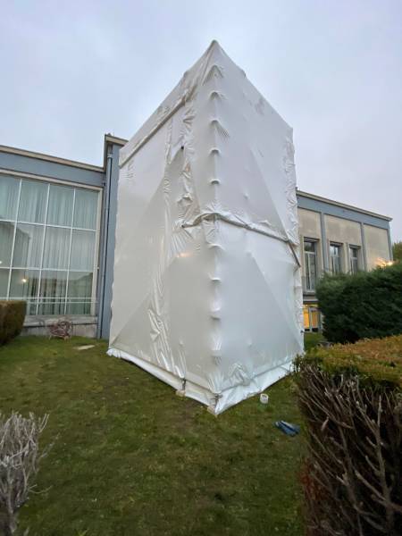 Confinement de type thermocollé