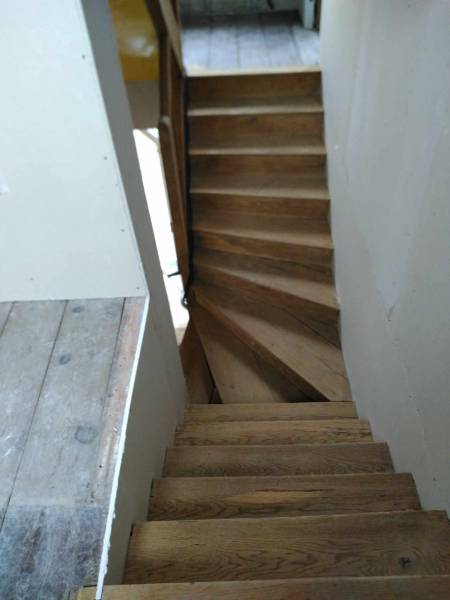 Escalier bois décapé