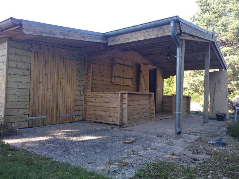 Décapage par aérogommage d'un bardage sur Lisieux