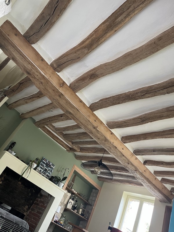 Décapage par aérogommage de colombages en Normandie