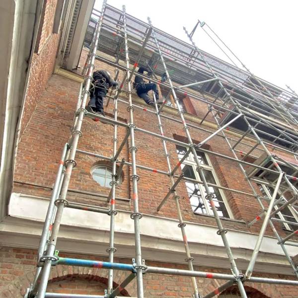 échafaudage pour couvreur