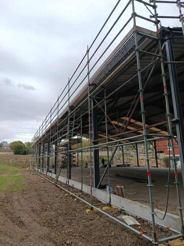 Location d'échafaudage à Duclair : solution sur-mesure pour tous travaux